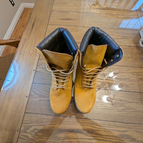 Steve Madden Womens Tindra Tan Suede Platform Ankle Boots - Picture 3 of 11